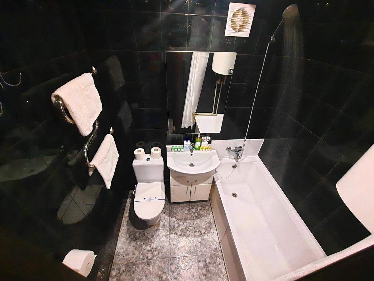 Sea Style - Сеть Апартаментов Alex Apartments Бесконтактное Заселение 24-7 ポルタヴァ 部屋 写真