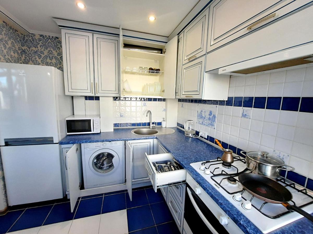 Sea Style - Сеть Апартаментов Alex Apartments Бесконтактное Заселение 24-7 ポルタヴァ 部屋 写真